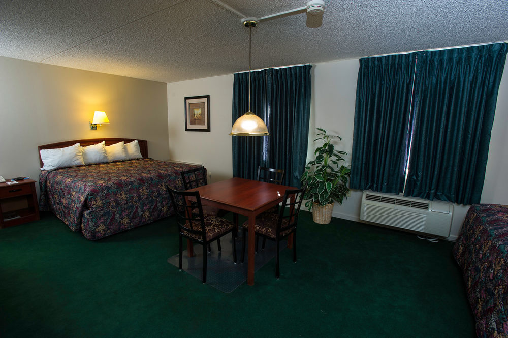 Hotel Super 8 By Wyndham Wichita North Exteriér fotografie